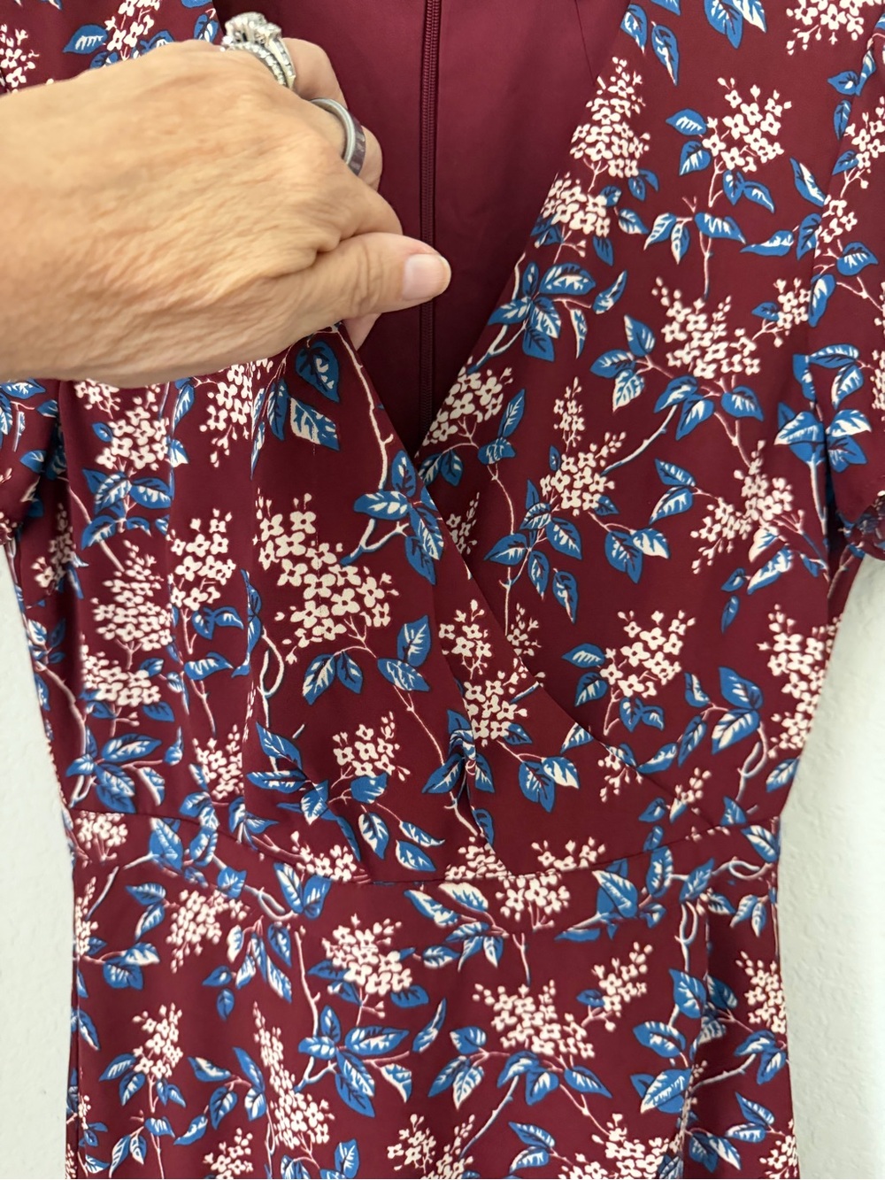 Madewell Burgundy Floral V-Neck Mini Dress size 0 - Picture 6 of 14